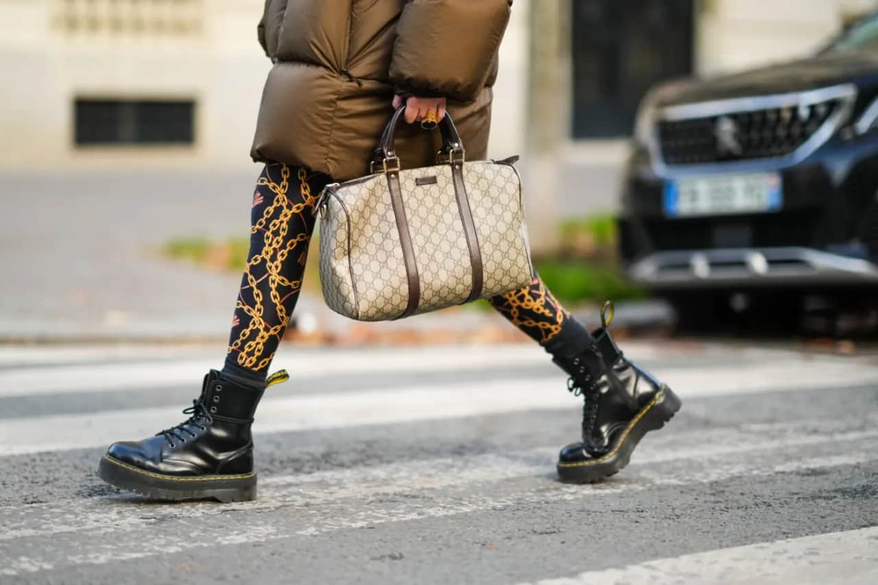 Czy Martensy są modne? Jak je nosić i który model wybrać.