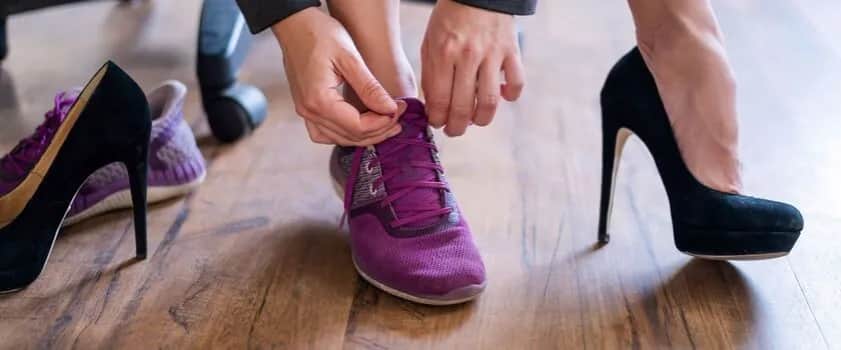 Najzdrowszy obcas: Jaki wybrać? Porady ortopedów i fizjoterapeutów
